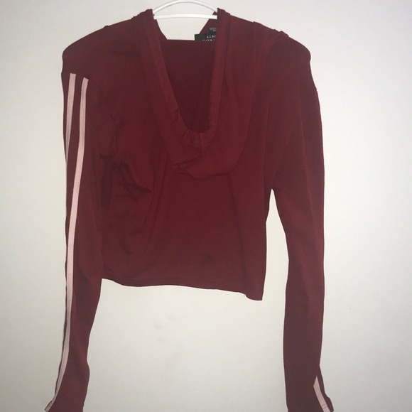 •Red ❤️urban planet crop top - Picture 2 of 2